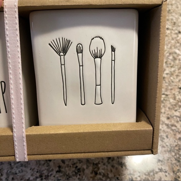 Rae Dunn Makeup Brush Holder Set - White - Picture 3 of 10